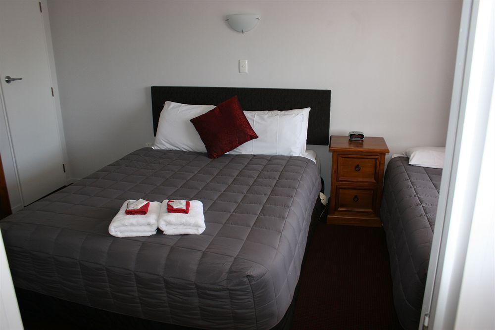 Burgundy Rose Motel Whangarei Exterior foto